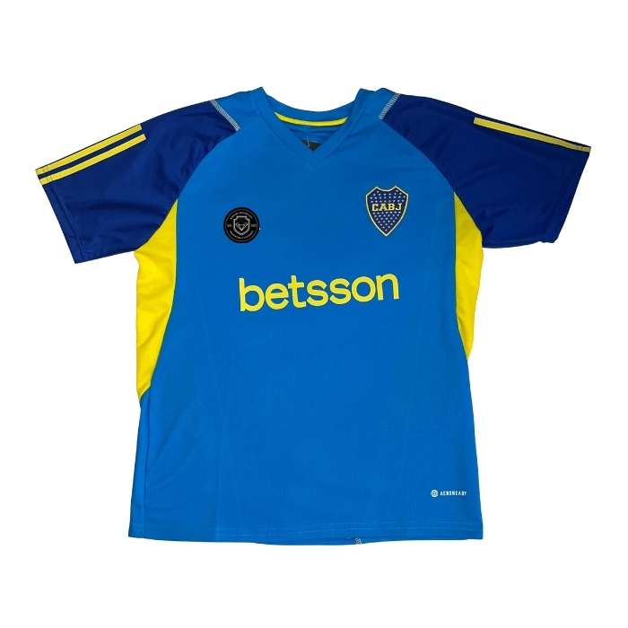CAMISETA BOCA ENTRENAMIENTO CELESTE CON MANGAS AZULES DIREC TV