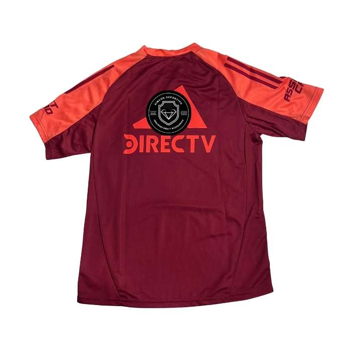 CAMISETA RIVER ENTRENAMIENTO BORDO CON SALMON