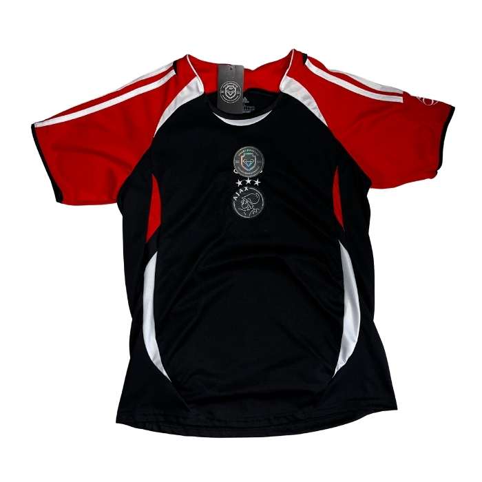 CAMISETA RETRO AJAX NEGRA SIN NUMERO